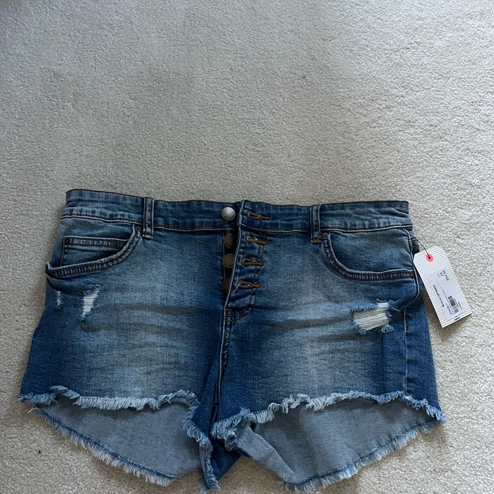 NWT billabong shorts